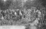 Date inconnue : élèves dans le potager du jardin des élèves